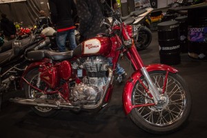 Royal Enfield Classic rouge