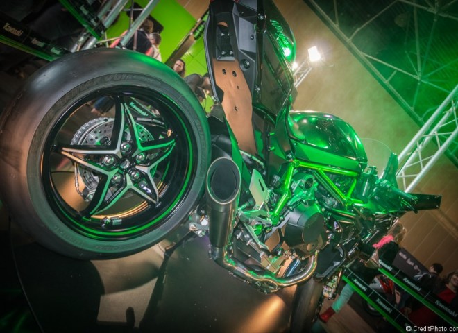 Kawasaki Ninja H2R – Salon 2 Roues 2015